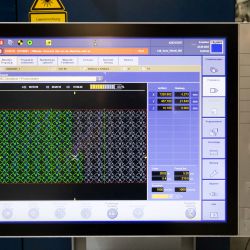 Meteor Umformtechnik Feinschneidteile Biegeteile Baugruppen Schleifen Bürsten