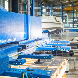 Meteor Umformtechnik Feinschneidteile Biegeteile Baugruppen Schleifen Bürsten