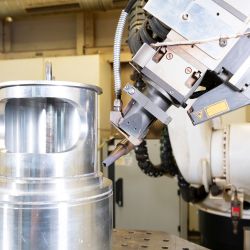 Meteor Umformtechnik Feinschneidteile Biegeteile Baugruppen Schleifen Bürsten