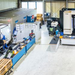 Meteor Umformtechnik Feinschneidteile Biegeteile Baugruppen Schleifen Bürsten